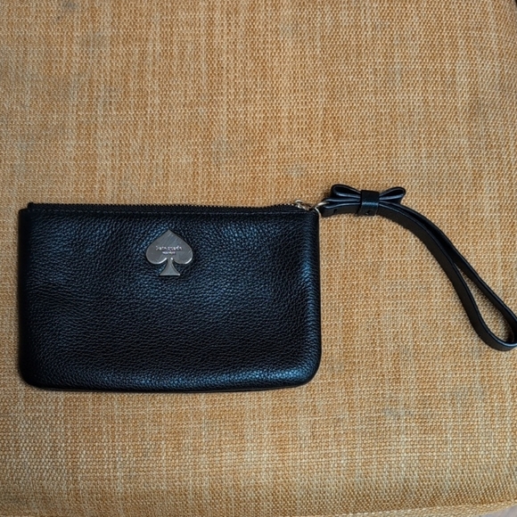 Kate Spade Leroy Street Black Pebble Leather Wristlet - Picture 2 of 7